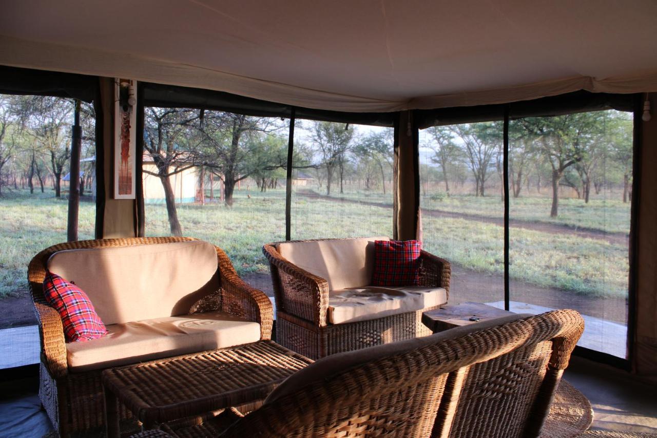 Osero Serengeti Luxury Tented Camp Banagi Exterior photo