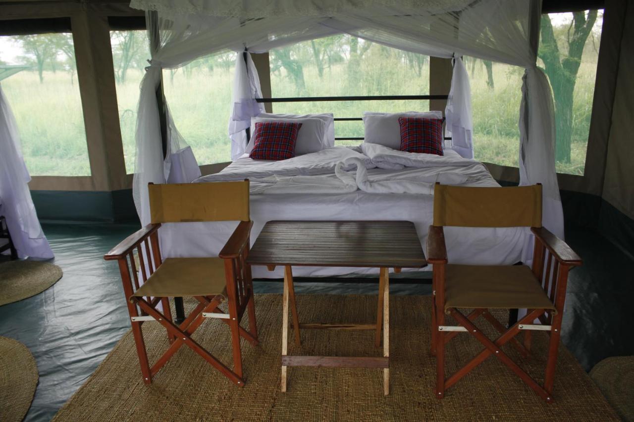 Osero Serengeti Luxury Tented Camp Banagi Exterior photo