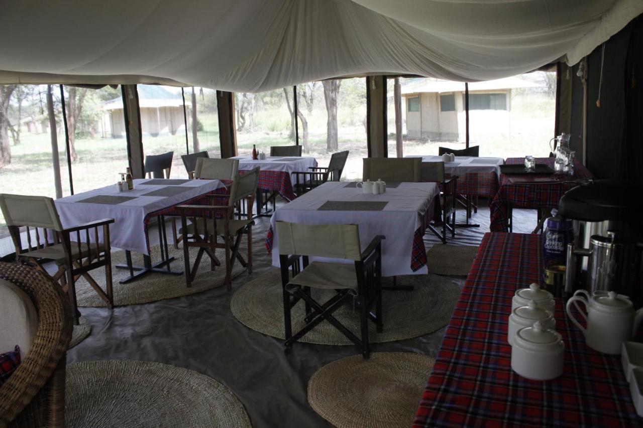 Osero Serengeti Luxury Tented Camp Banagi Exterior photo